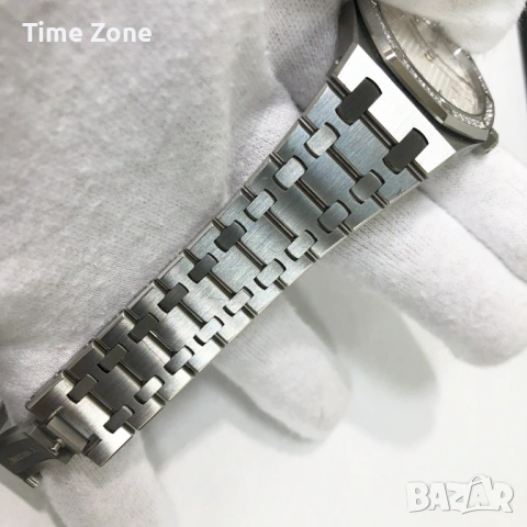 Audemars Piguet Royal Oak 33mm Steel White Diamond Дамски Различни Цветове, снимка 8 - Дамски - 54047406