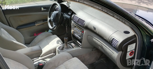 VW Passat B5 1.9 TDI Седан + 2 комплекта гуми с джанти, снимка 14 - Автомобили и джипове - 54189545