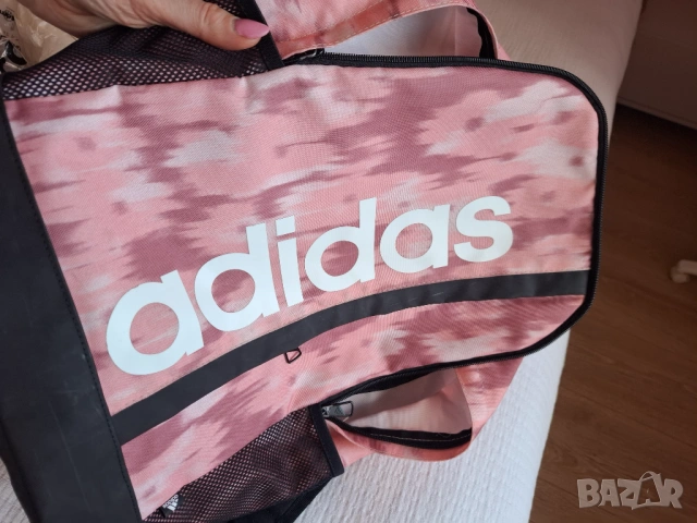 Оригинална дамска раница Adidas , снимка 2 - Раници - 54721350