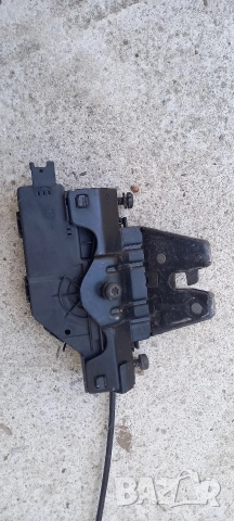 Брава заден капак BMW E90, снимка 2 - Части - 55079828