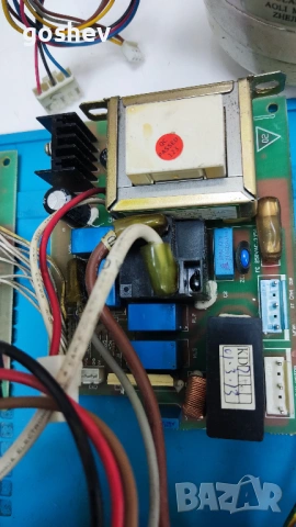 Части за Haier HSU-18HC03, снимка 3 - Климатици - 54212514