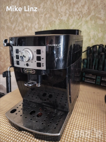 Delonghi ECAM 22.110.B Magnifica S , снимка 9 - Кафемашини - 54580175