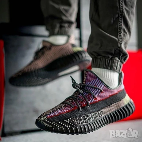 Adidas Yeezy Boost 350 V2 Yecheil номер 43 1/3 оригинални маратонки , снимка 7 - Маратонки - 54623257
