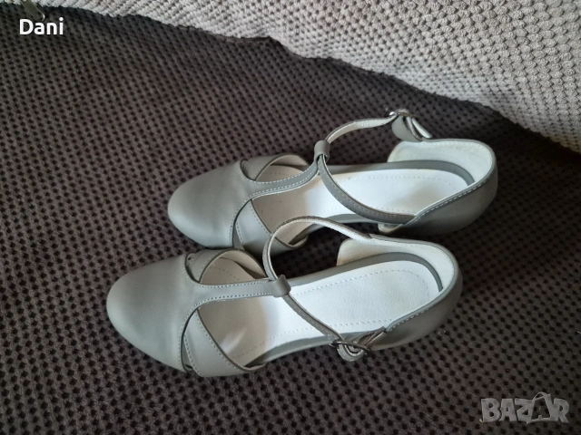 Дамски сандали номер 35, снимка 2 - Сандали - 55250573