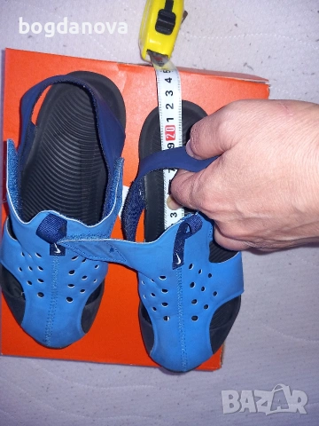 Сандали Nike, снимка 4 - Детски сандали и чехли - 53996453