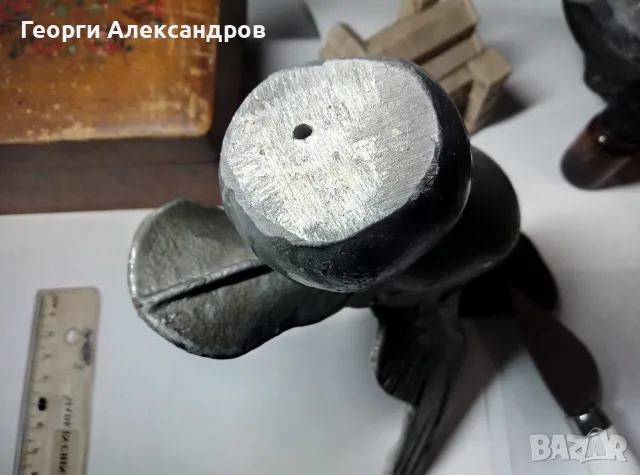 Стара МЕТАЛНА ФИГУРА КАЧУЛАТ ГЪЛЪБ за МАСТИЛНИЦА ПИСАЛИЩЕ, снимка 5 - Колекции - 55684845