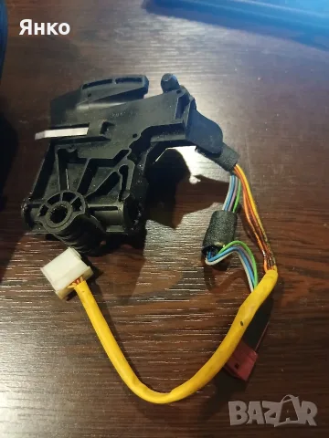 селектор за автоматична скоростна кутия (Steptronic) , снимка 3 - Части - 55608030