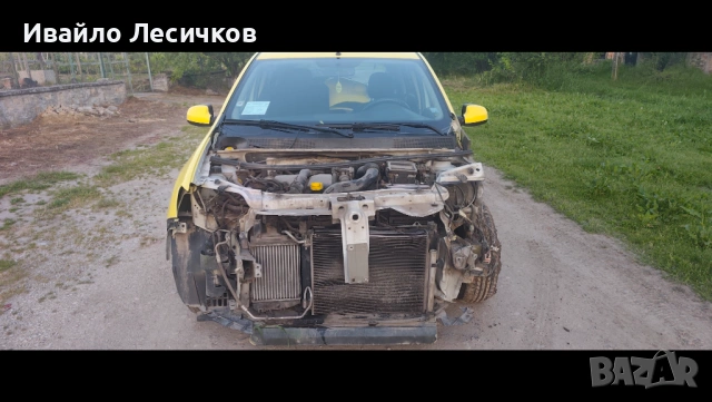 Dacia Sandero на части 