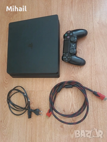 PlayStation 4 slim с 3 игри на диск