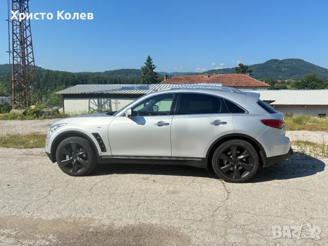 Продавам Infiniti FX 37 (2009) – 3.7 Бензин/Газ, снимка 2 - Автомобили и джипове - 55478543