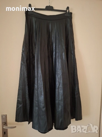 Кожена пола Stradivarius S
