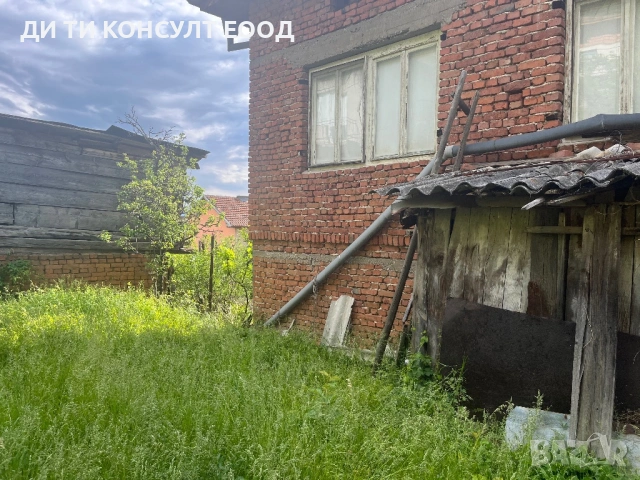 Масивна двуетажна къща в гр. Рила, снимка 3 - Къщи - 54551120