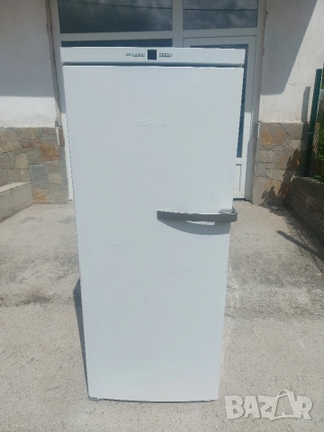 Фризер Miele No Frost, снимка 2 - Фризери - 54657878