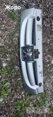 Решетка за  Пежо  партнер 