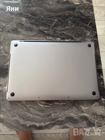 MacBook Pro 15" 2018 | i7-8750H | 16GB RAM | 256GB SSD | Radeon Pro 555X | Touch Bar, снимка 4 - Лаптопи за работа - 55557604