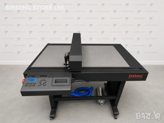 Intec ColorCut FB900 – цифров плотер за рязане и биговане