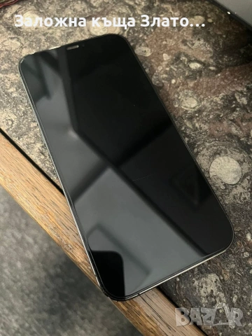 IPhone 12 PRO MAX 256GB Черен С протектор и кейс. Пукнат е единствено протектора, дисплея е напълно , снимка 2 - Apple iPhone - 55064802