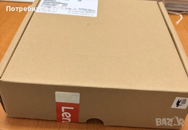 Lenovo ThinkCentre M75q Gen 5 32GB RAM DDR5 5600MHz— мини PC, като нов, снимка 2 - Работни компютри - 55367589