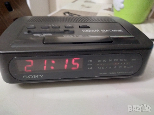 Радиочасовник SONY ICF-C26