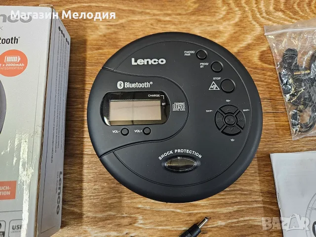 Дискемн Lenco CD-300BK – Модерен преносим CD/MP3 плейър с безжична Bluetooth връзка. Чисто нов. Пъле, снимка 5 - MP3 и MP4 плеъри - 55292384
