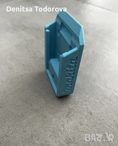 Поставка за батерии Makita 18V | Стенен държач | Органайзер за работилница, снимка 3 - Винтоверти - 55266075