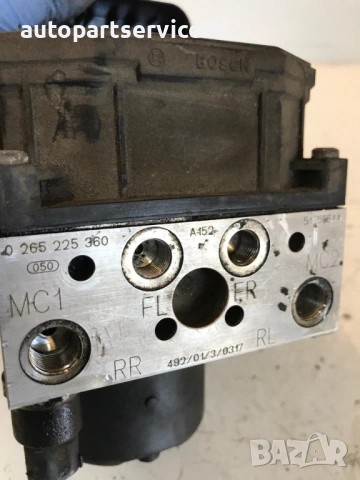 ABS помпа Bosch за Alfa Romeo 147 1.9 M-Jet (2007) 51758544 0265225360, снимка 2 - Части - 54925124