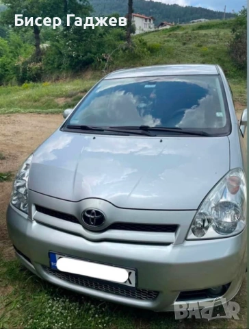 Продава се Тойота Корола Версо, снимка 3 - Автомобили и джипове - 54482227