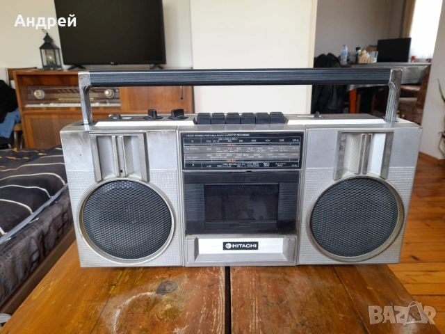 Стар радиокасетофон Hitachi TRK-6801E