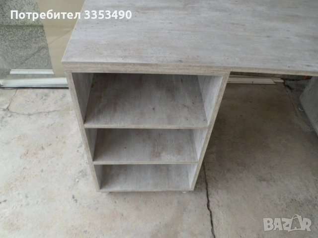 Продавам бюро в добро състояние, снимка 2 - Бюра - 54639057