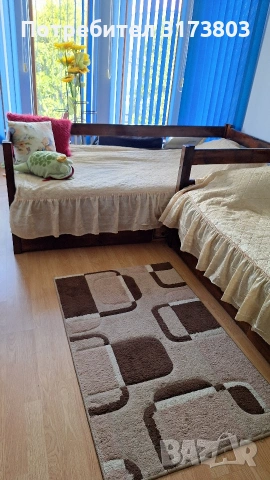 Мебели от масивно дърво