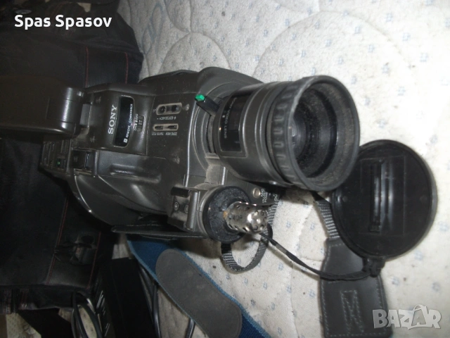 2 камери SONY Hi 8 за части или ремонт, снимка 9 - Камери - 54477043