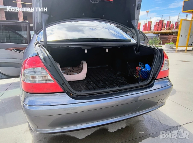 Продавам Mercedes-Benz W211 E280 бензин, снимка 15 - Автомобили и джипове - 54101497