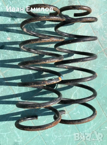 Предни пружини голф 2 , снимка 2 - Части - 54354803