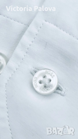 Оригинална Hugo Boss Comfort Fit бяла риза  100% Cotton Size 45, снимка 6 - Ризи - 54072810