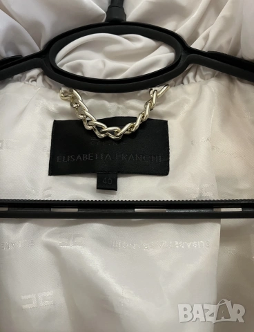 луксозно манто на Elisabetta Franchi, снимка 3 - Палта, манта - 55189597