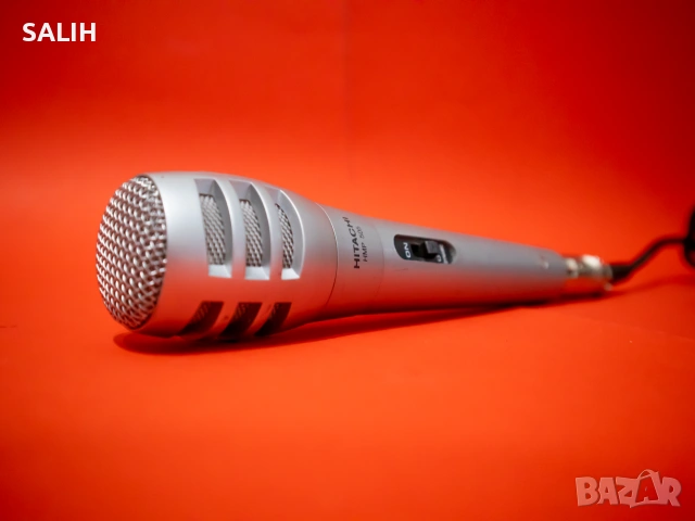 HITACHI HMP 505 Динамичен микрофон с XLR връзка за караоке, вокали и аудио запис, снимка 4 - Микрофони - 55245443