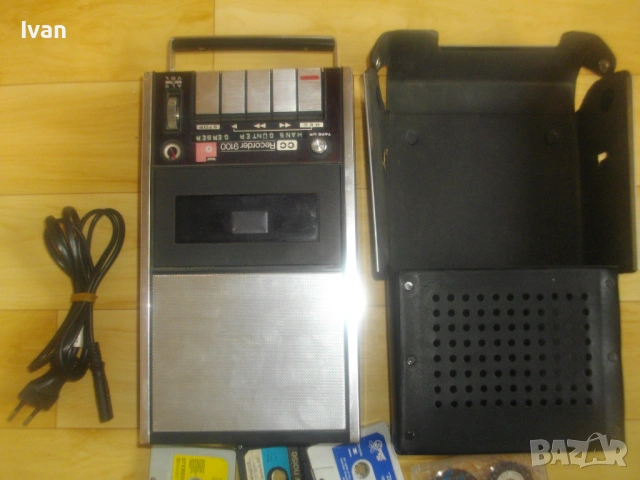 BASF CC RECORDER 9100 ПОРТАТИВЕН КАСЕТОФОН ОТ 1971-1973г.РЕТРО ВИНТИДЖ С КОЖЕН КАЛЪФ ОТЛИЧНО РАБОТЕЩ, снимка 3 - Радиокасетофони, транзистори - 54904268