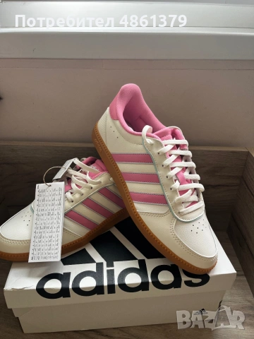 Нови кецове adidas