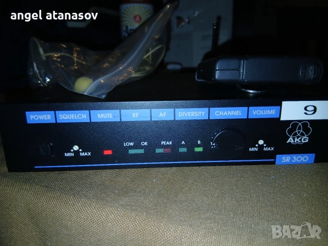 Продавам безжичен микрофон AKG ,тип headset , снимка 3 - Микрофони - 54640403