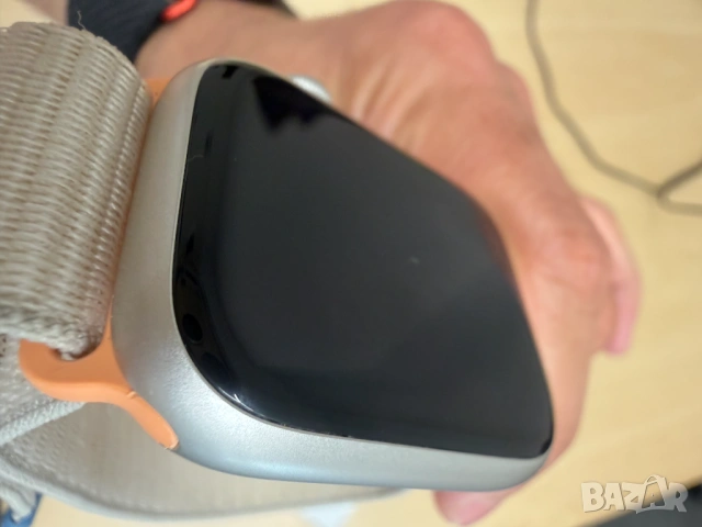 Apple Watch Series 9 GPS 45mm Starlight Aluminium Case – Отлично състояние, снимка 3 - Друга електроника - 54421508