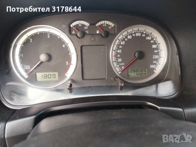 VW GOLF 1.9TDI.90kc., снимка 8 - Автомобили и джипове - 54879046
