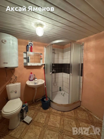 Двуетажна къща за Продажба, гр.Търговище, кв.Вароша, снимка 9 - Къщи - 54565519