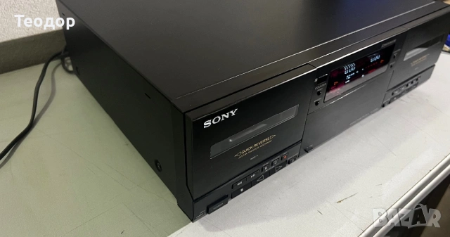 Двоен касетен дек Sony TC-WR890, снимка 4 - Декове - 54840332