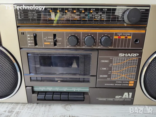 Ретро Касетофон SHARP GF-A1 (Boombox) – Безупречно Състояние / Колекционерски, снимка 7 - Радиокасетофони, транзистори - 55664343