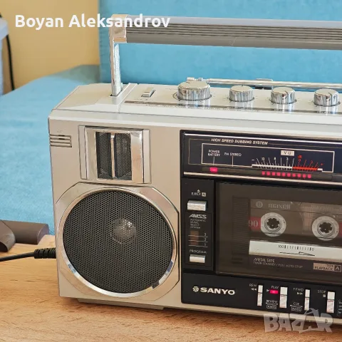 Двукасетъчен радиокасетофон Sanyo M-W25K (1983г.), снимка 2 - Радиокасетофони, транзистори - 55694894