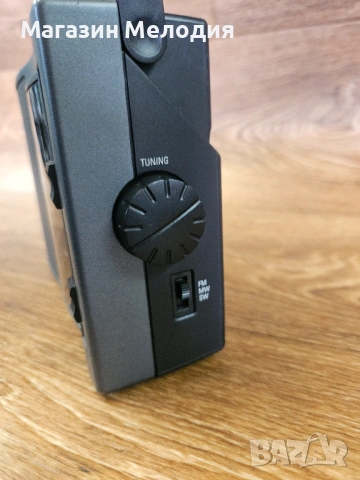 Радио Grundig Prima Boy 75K – Класическо световно радио в отлично състояние., снимка 8 - Радиокасетофони, транзистори - 54147595