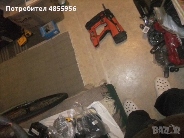пистолет такер за пирони в бетон и метал Spit pulsa 800 Р+, снимка 4 - Такери - 54900403