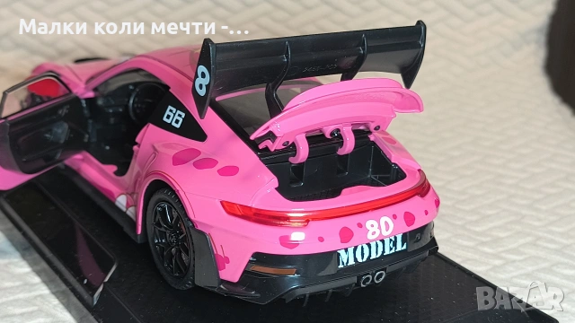 метална кола Porsche 911 GT3 R . Мащаб 1:24, чисто нова с LED светлини , снимка 9 - Колекции - 55184581