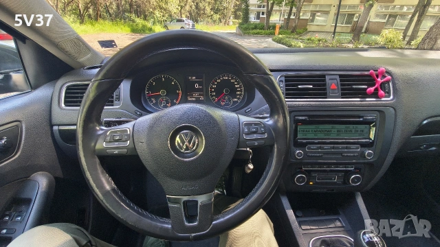 vw jetta 1.6 tdi bluemotion ръчка, снимка 11 - Автомобили и джипове - 54383270