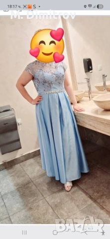 Елегантна дантелена рокля